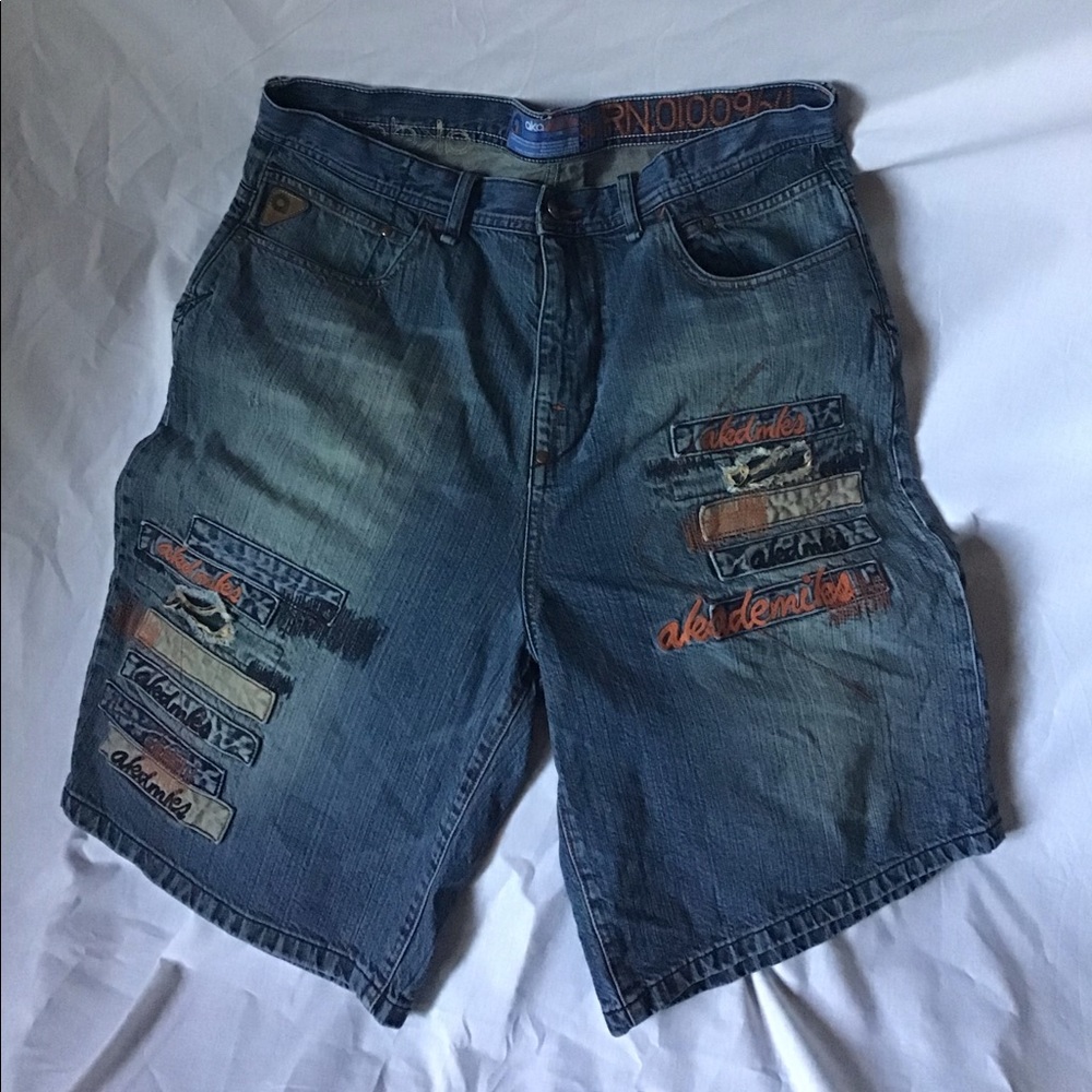 Akademiks Jean Shorts size 36